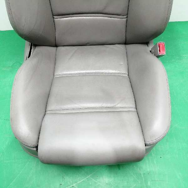 ASIENTO DELANTERO DERECHO