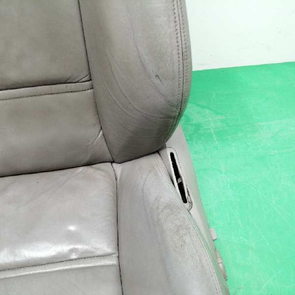 ASIENTO DELANTERO IZQUIERDO