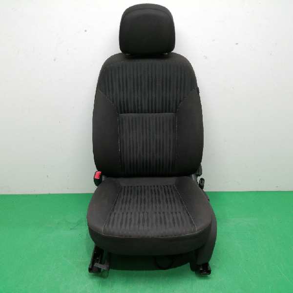 ASIENTO DELANTERO IZQUIERDO