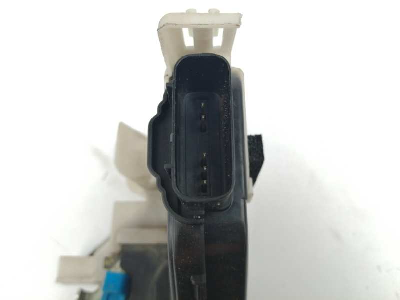 CERRADURA PUERTA DELANTERA DERECHA