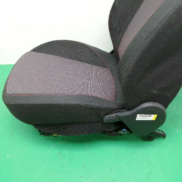 ASIENTO DELANTERO DERECHO