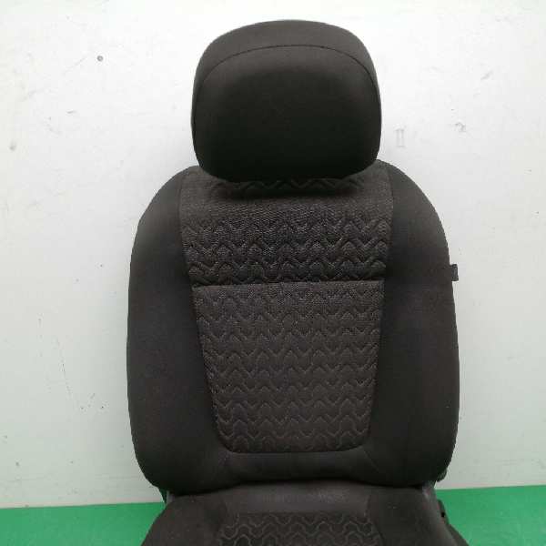 ASIENTO DELANTERO IZQUIERDO