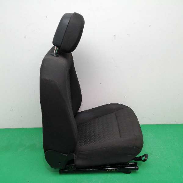 ASIENTO DELANTERO IZQUIERDO