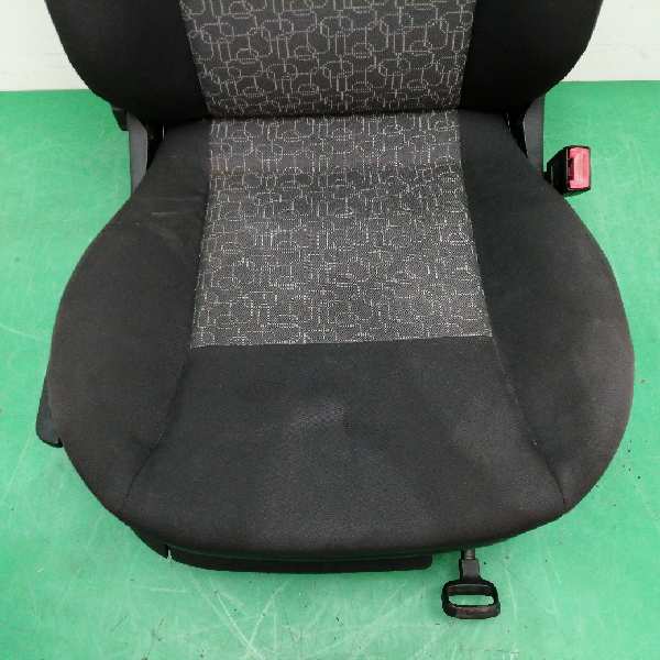 ASIENTO DELANTERO DERECHO