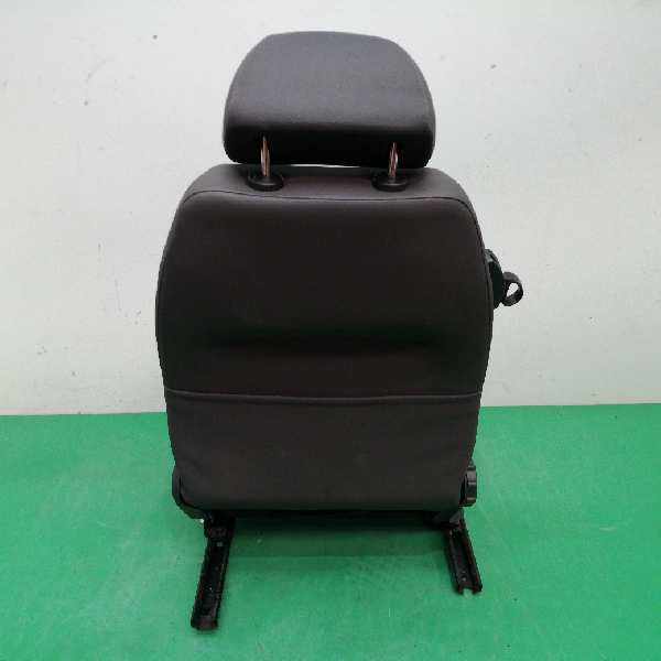 ASIENTO DELANTERO DERECHO