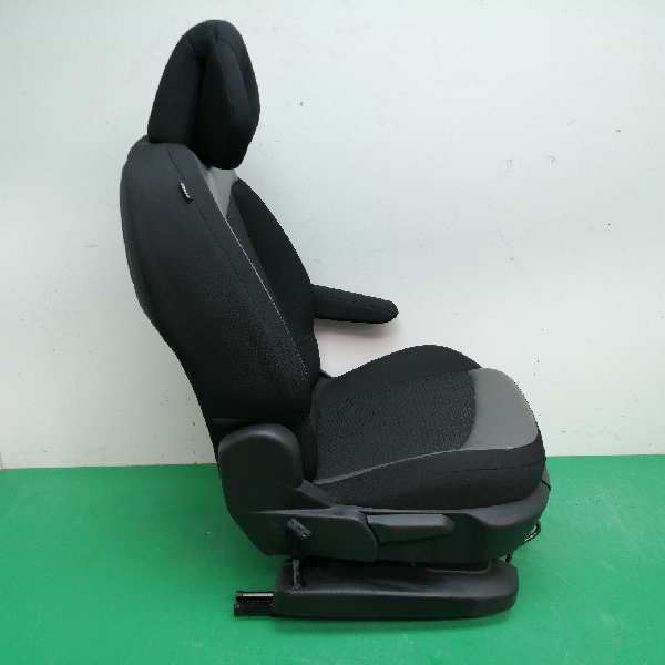 ASIENTO DELANTERO DERECHO