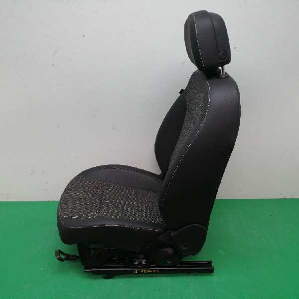 ASIENTO DELANTERO DERECHO