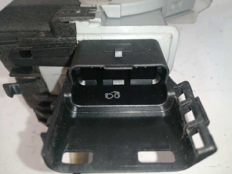 CERRADURA PUERTA TRASERA IZQUIERDA 