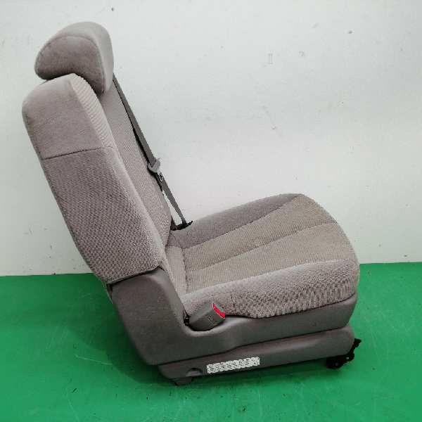 ASIENTO TRASERO MEDIO