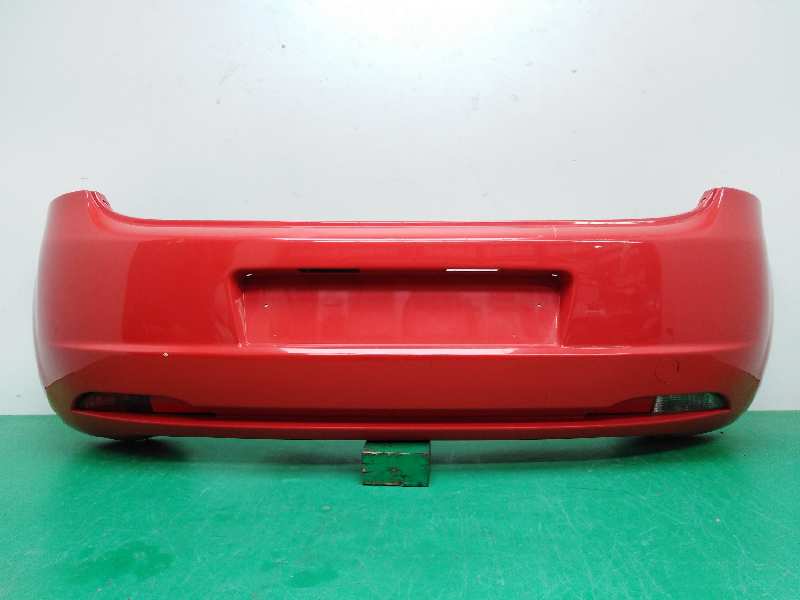 PARAGOLPES TRASERO