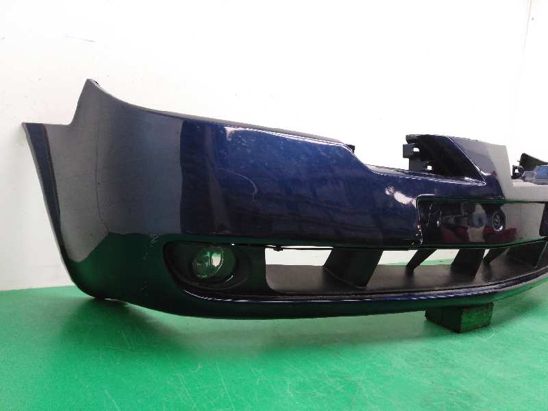 PARAGOLPES DELANTERO