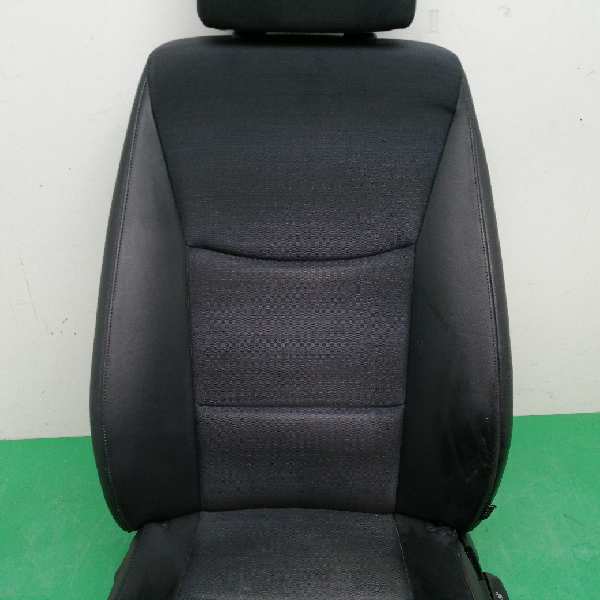 ASIENTO DELANTERO IZQUIERDO