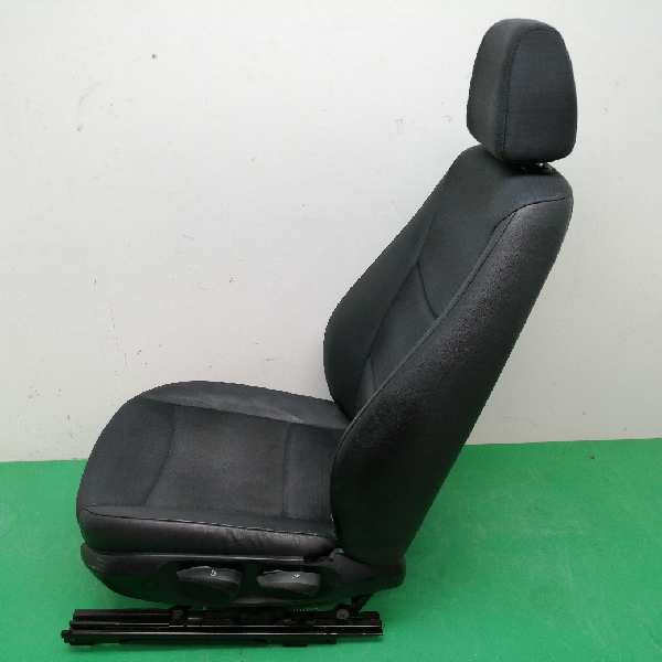 ASIENTO DELANTERO IZQUIERDO