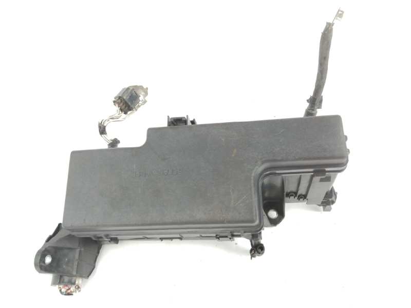 CAJA RELES / FUSIBLES