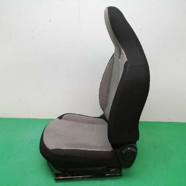 ASIENTO DELANTERO DERECHO