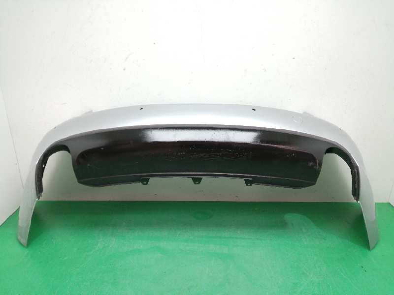 PARAGOLPES TRASERO