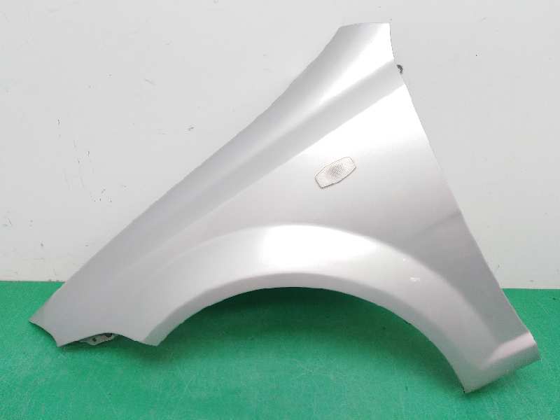 ALETA DELANTERA IZQUIERDA