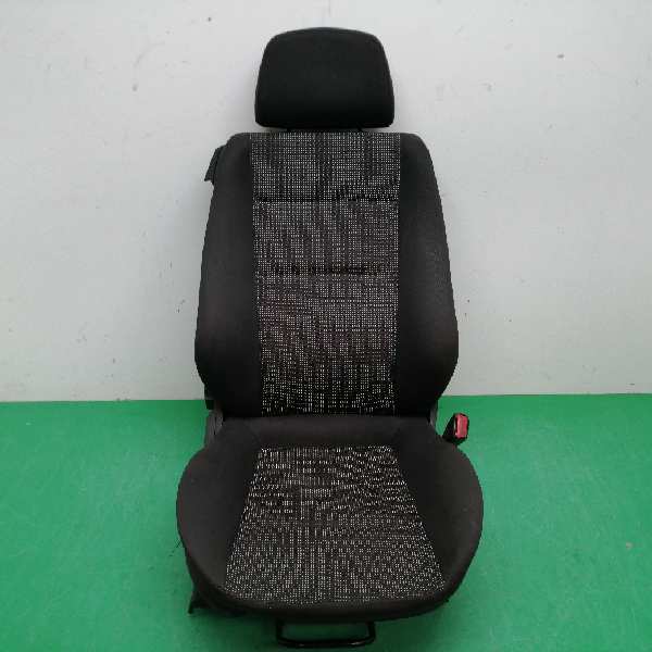 # ASIENTO AUTO SIMPLE