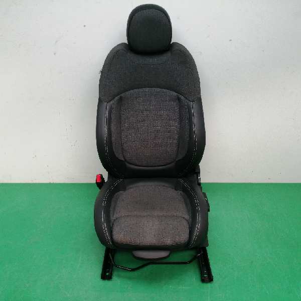 ASIENTO DELANTERO IZQUIERDO