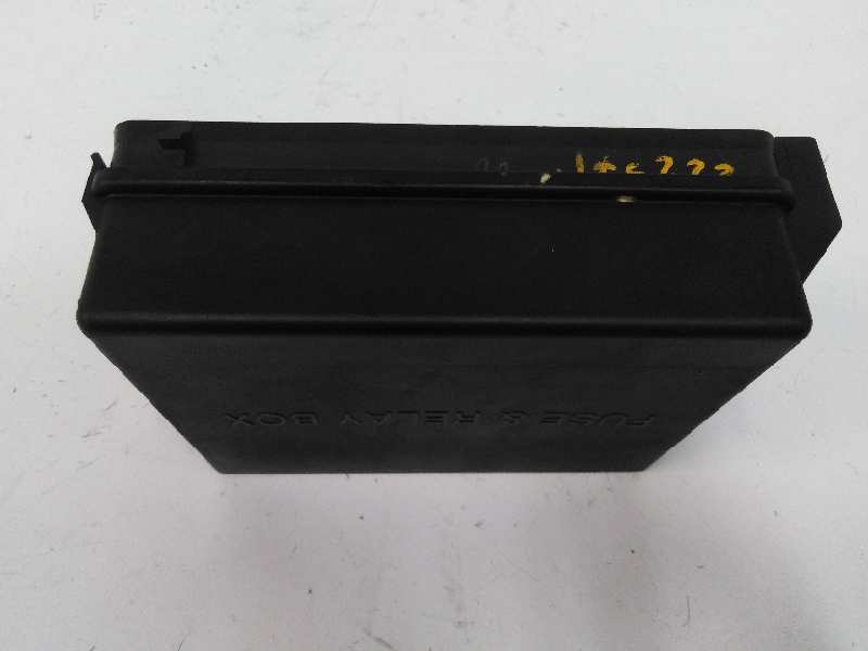 CAJA RELES / FUSIBLES
