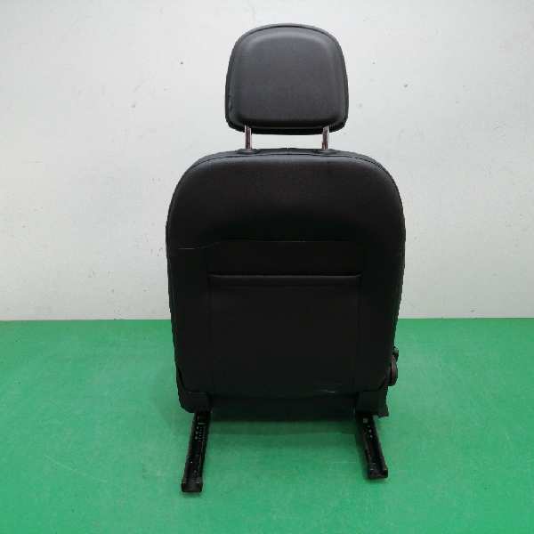 ASIENTO DELANTERO DERECHO