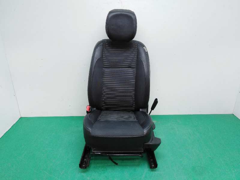 ASIENTO DELANTERO IZQUIERDO