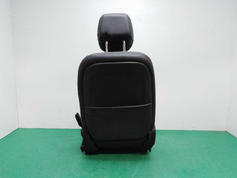 ASIENTO DELANTERO IZQUIERDO