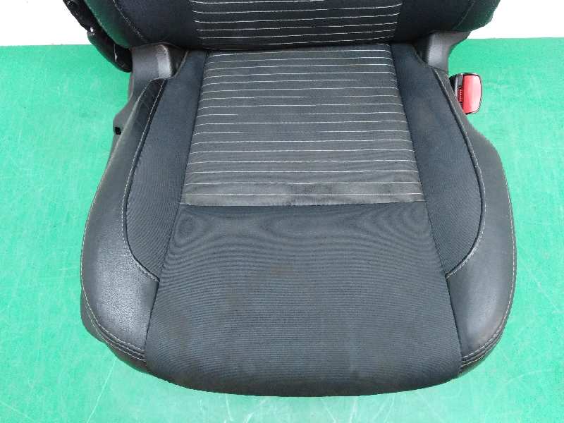 ASIENTO DELANTERO DERECHO