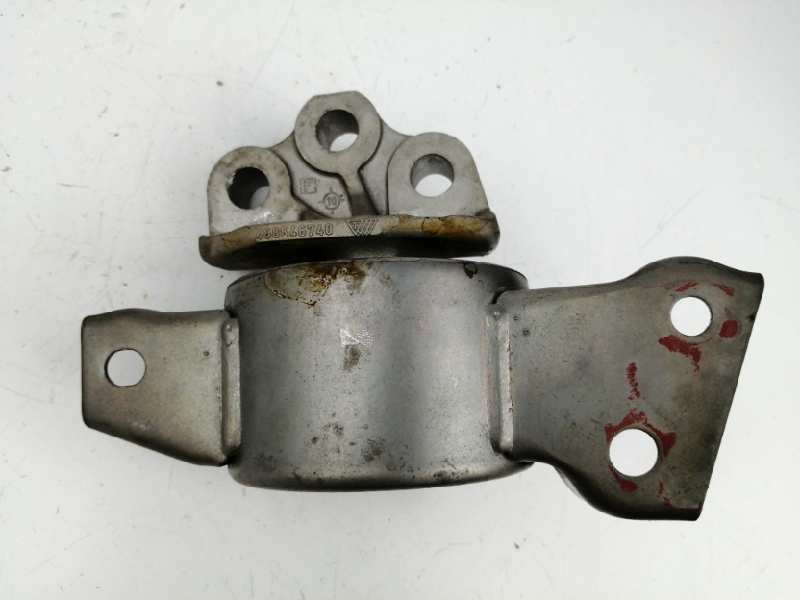 SOPORTE MOTOR DERECHO