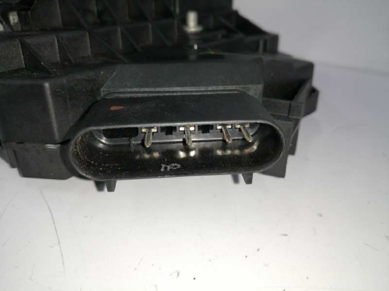 CERRADURA PUERTA DELANTERA DERECHA