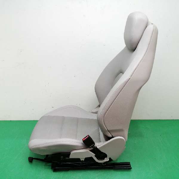 ASIENTO DELANTERO DERECHO