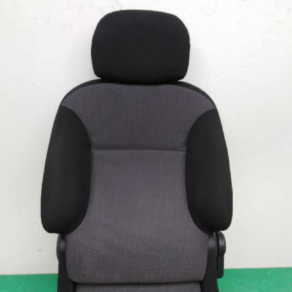 ASIENTO DELANTERO IZQUIERDO