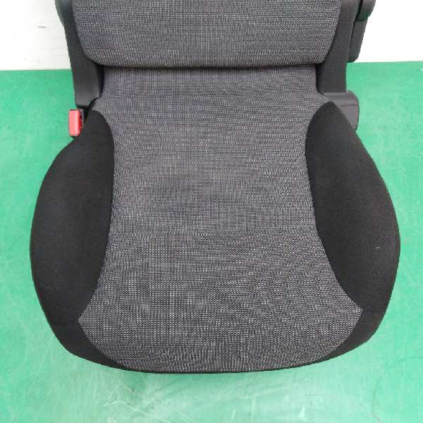 ASIENTO DELANTERO IZQUIERDO