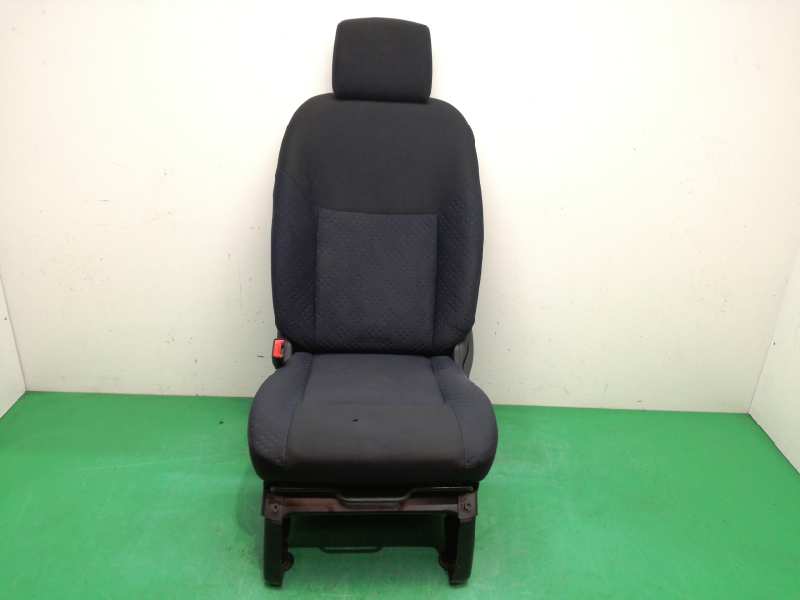 ASIENTO DELANTERO IZQUIERDO