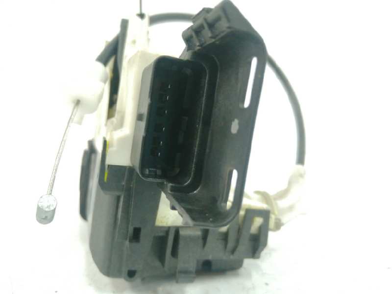 CERRADURA PUERTA DELANTERA IZQUIERDA 
