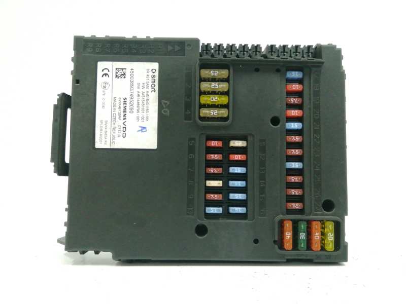 CAJA RELES / FUSIBLES