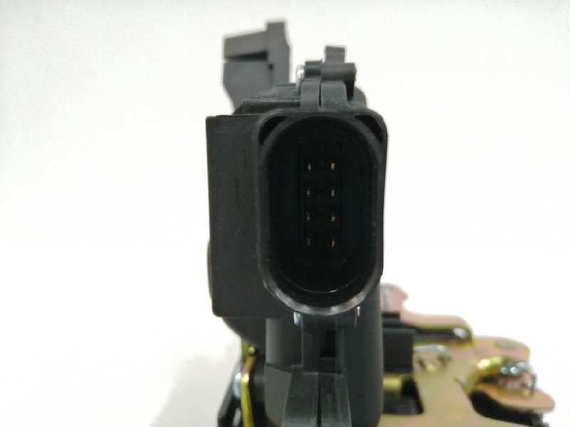 CERRADURA PUERTA DELANTERA IZQUIERDA 