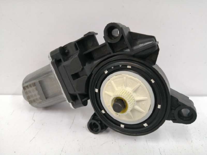 MOTOR ELEVALUNAS TRASERO DERECHO
