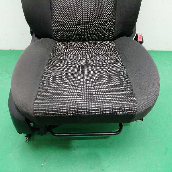 ASIENTO DELANTERO DERECHO