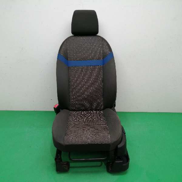 ASIENTO DELANTERO IZQUIERDO