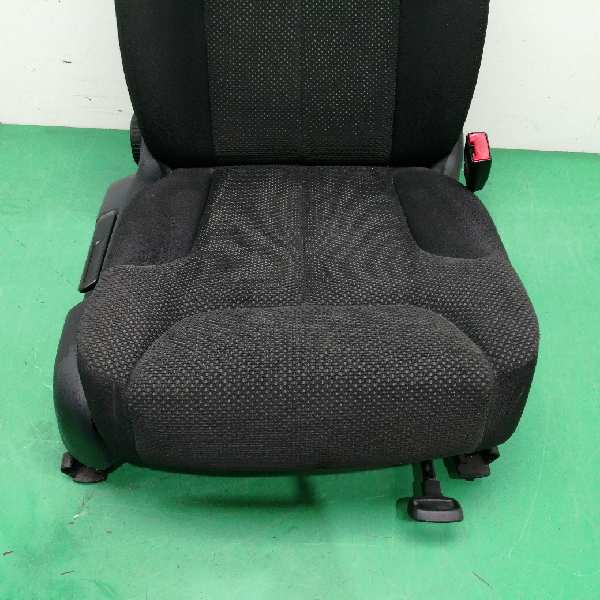 ASIENTO DELANTERO DERECHO