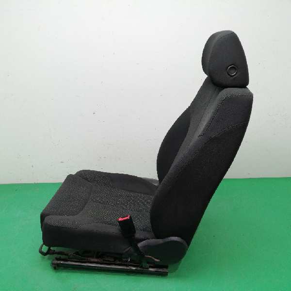 ASIENTO DELANTERO DERECHO