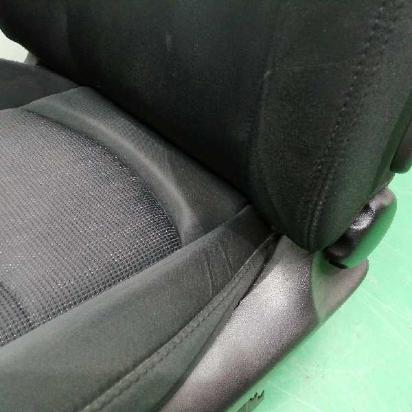 ASIENTO DELANTERO IZQUIERDO