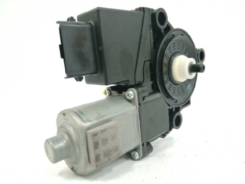 MOTOR ELEVALUNAS DELANTERO DERECHO