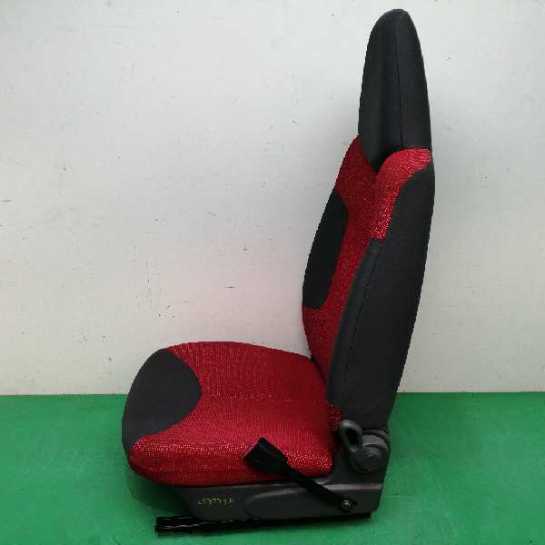 ASIENTO DELANTERO DERECHO