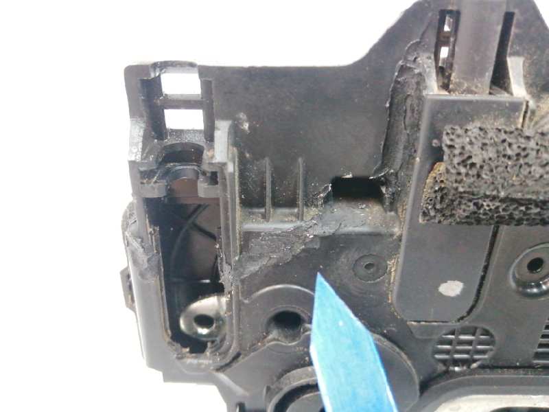 CERRADURA PUERTA TRASERA DERECHA 