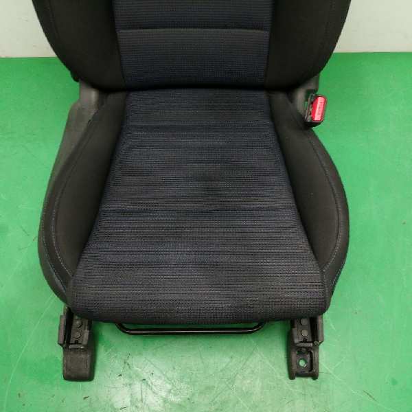 ASIENTO DELANTERO DERECHO