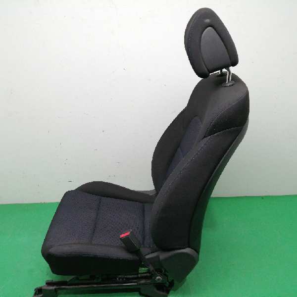 ASIENTO DELANTERO DERECHO