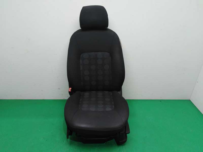 ASIENTO DELANTERO IZQUIERDO