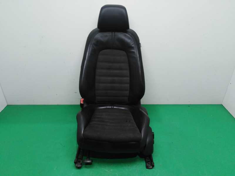 ASIENTO DELANTERO IZQUIERDO